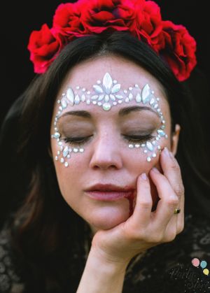 Кристали за декорация за лице, светещи в тъмното, 15x9 см