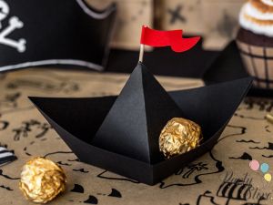 Хартиени декорации Pirates Party - Лодки 19x10x14cm  (1 пкт. / 6 бр.)