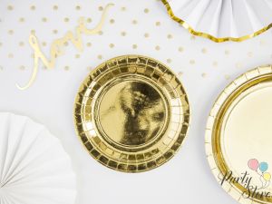 Кръгли хартиени чинии в златен метален цвят, 18 см (1 пакет / 6 броя) 