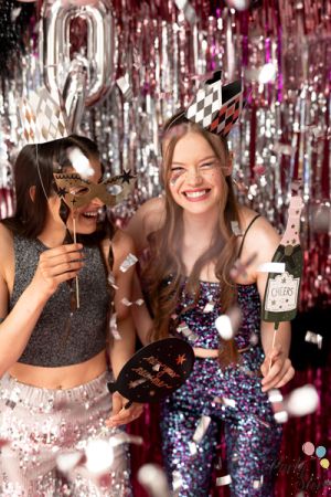 Реквизит за снимки Let's party, микс (1 пкт. / 9 бр.)